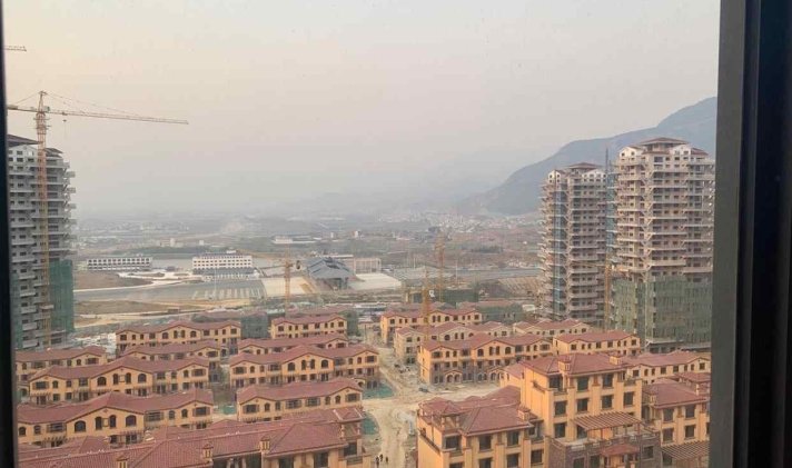 隆阳区东城 书香华府 4室2厅2卫 135平米