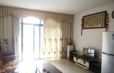 幸福花园四房两厅出售采光好