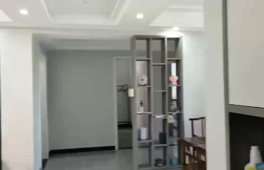 龙华世纪四室两厅，独梯独户纯边套，精装修，家具家电齐全