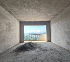 迎龙苑亏本转让4房2厅2卫出