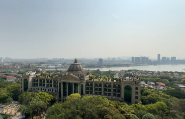 恒大御景半岛127㎡3室2厅2卫2阳台豪装东，好房不等人