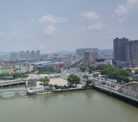 龙华滨江一线江景豪装大四房出售