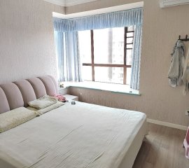 汉旺世纪城B区 精装带家具家电 房东诚心出售