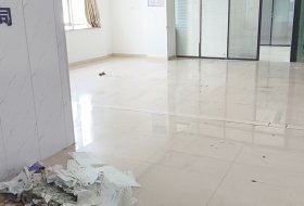 亚兴大厦264平2个房间一个敞开式办公区域一个封闭式办公区域